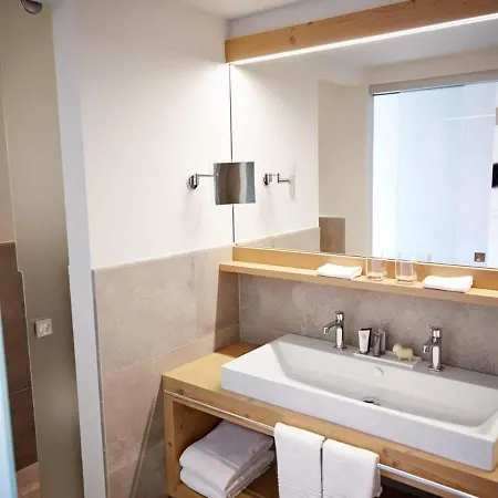 Contact Us At What App - 0041-798-078-462 For Bookings! - With Fascinating Views Over Apartman