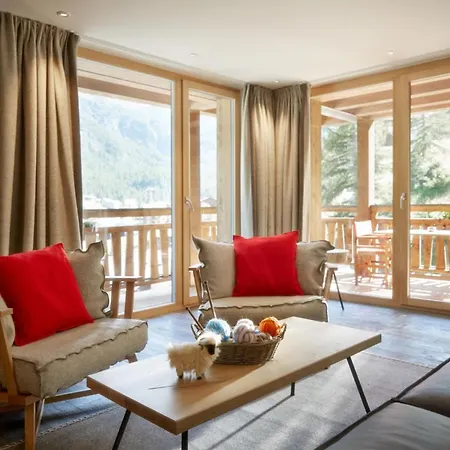 Apartment Contact Us At What App - 0041-798-078-462 For Bookings! - With Fascinating Views Over *