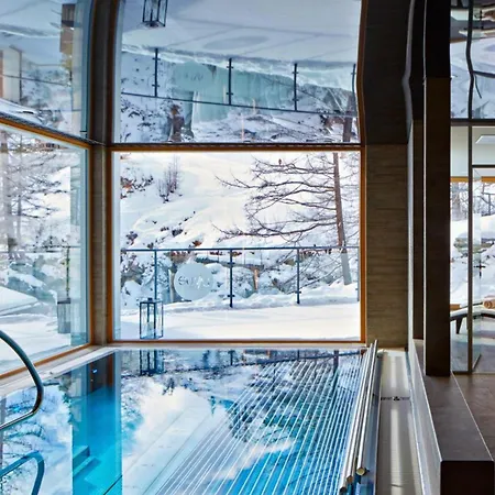 Contact Us At What App - 0041-798-078-462 For Bookings! - With Fascinating Views Over Apartment