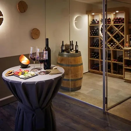 Apartment Contact Us At What App - 0041-798-078-462 For Bookings! - With Fascinating Views Over *